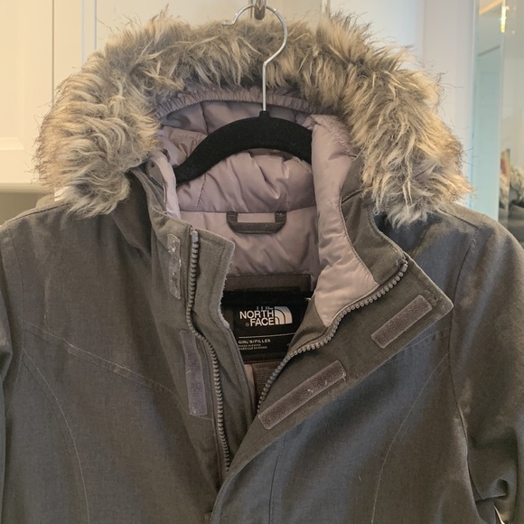 The North Face girl winter jacket - Picture 2 of 9
